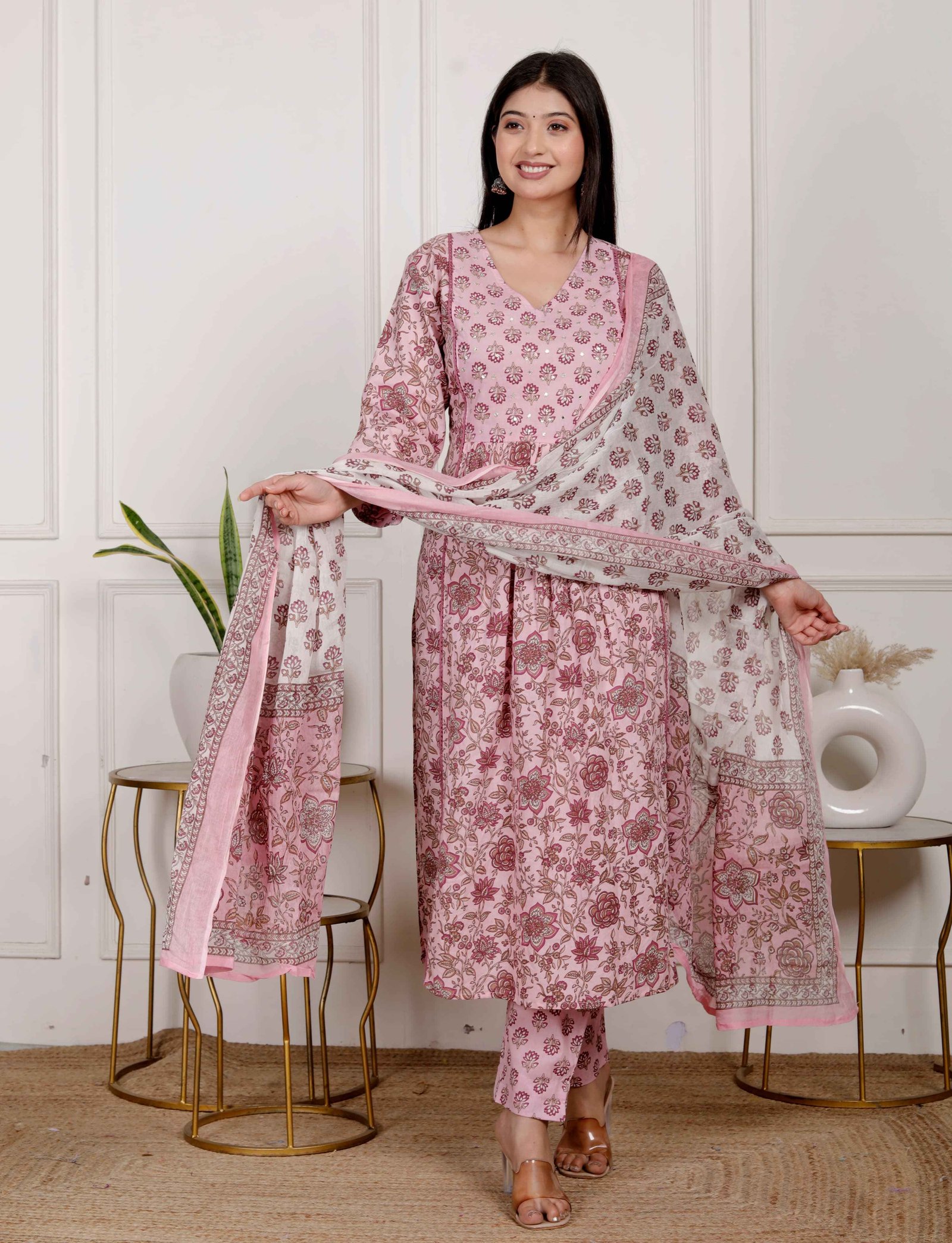 pink Floral printed kurta set 